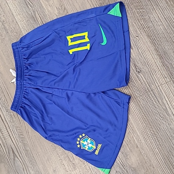 Nike Brazil Neymar Jr. #10 Jersey Set Size 11/12 - Picture 5 of 8